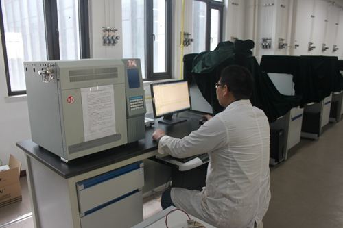 iPhoneX售價(jià)999美元，當(dāng)您心疼并給腎套殼時(shí)，甲醛危害也來(lái)啦，除甲醛最有效方法您需要了解