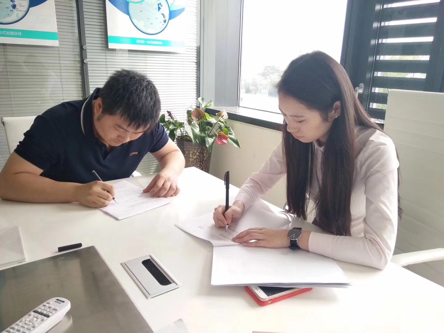 熱烈祝賀李總簽約創(chuàng)綠家長(zhǎng)春市區(qū)級(jí)代理！