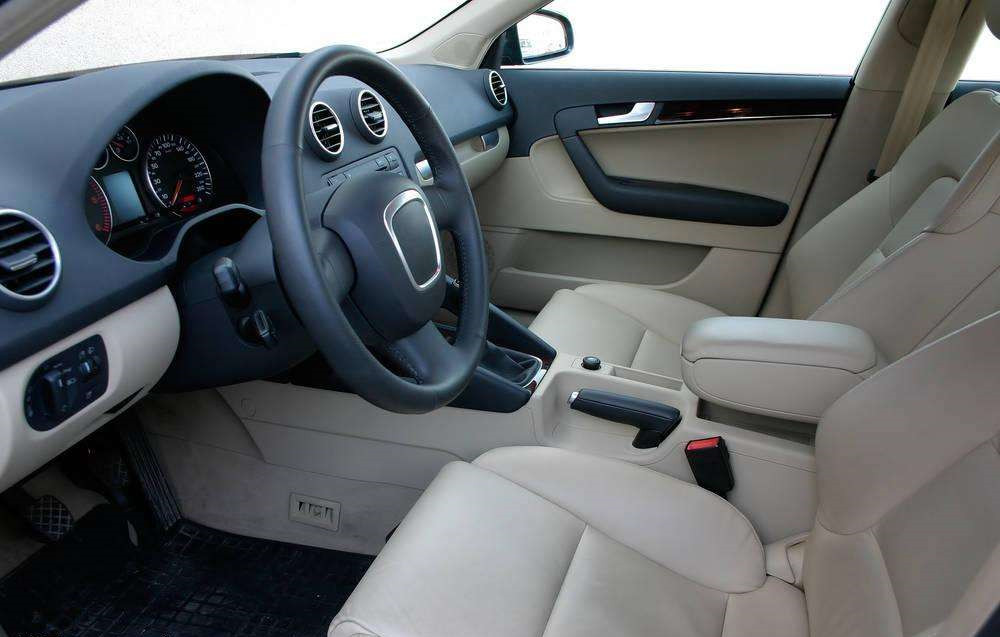 未經(jīng)過甲醛治理的新車，老人兒童不宜乘坐