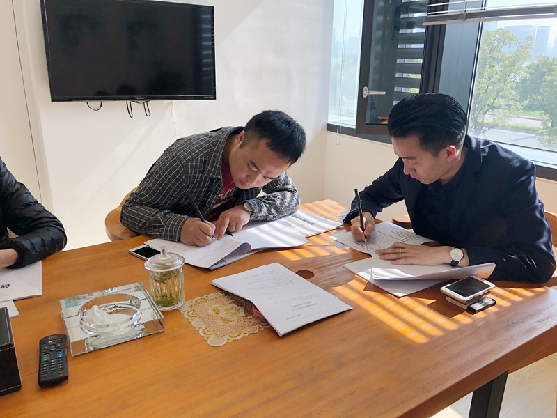 熱烈祝賀徐總簽約創(chuàng)綠家恩施土家族苗族自治州縣級代理！