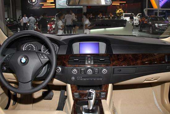 車內(nèi)為什么會(huì)有污染？一起來看看有什么造成車內(nèi)空氣污染的壞習(xí)慣