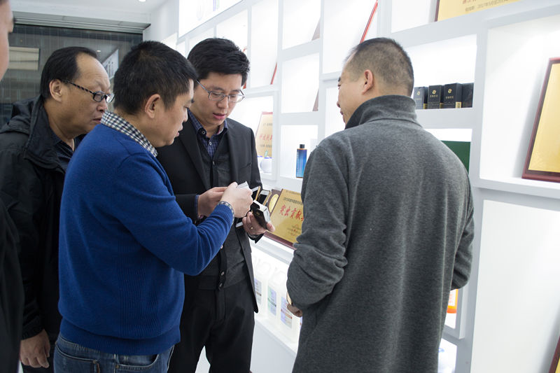 中國(guó)室內(nèi)環(huán)境凈化治理行業(yè)第四次發(fā)展研討會(huì)圓滿結(jié)束！