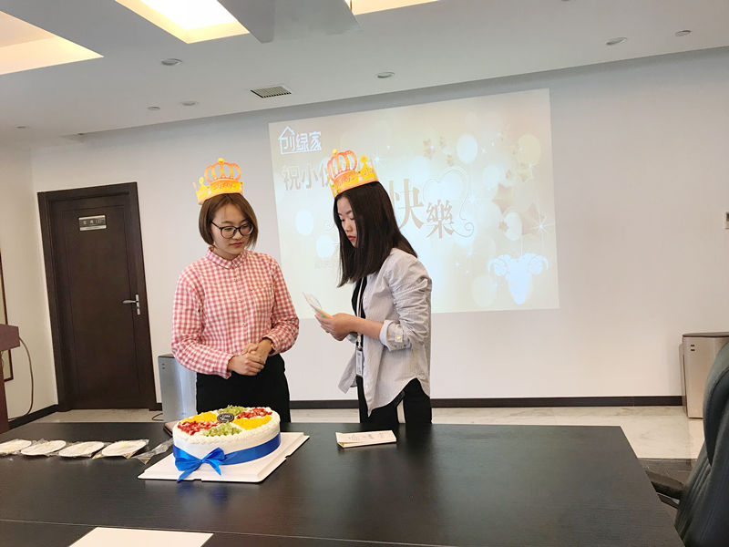 【4月生日會】業(yè)務很硬核，而我們只是甜美小公舉