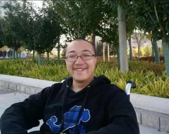 青春是用來奮斗的，除甲醛的青春最美麗！