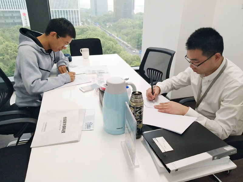 熱烈祝賀曹總簽約創(chuàng)綠家渭南市區(qū)級代理！