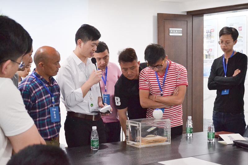 中國室內(nèi)裝飾協(xié)會室內(nèi)環(huán)境凈化治理專業(yè)委員會浙江中心第二期除醛技術(shù)交流峰會圓滿結(jié)束！