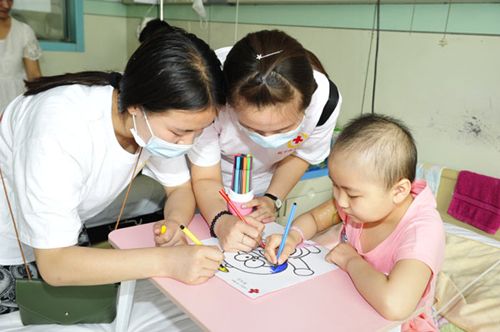 室內(nèi)甲醛超標(biāo)怎么辦？為了快樂暑假，父母必須這么做！