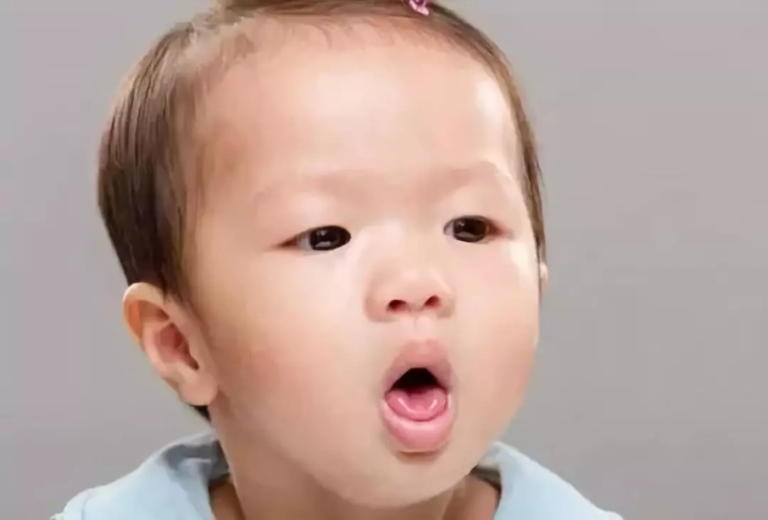 4歲男孩和媽媽辦“婚禮”，真相令人淚崩！