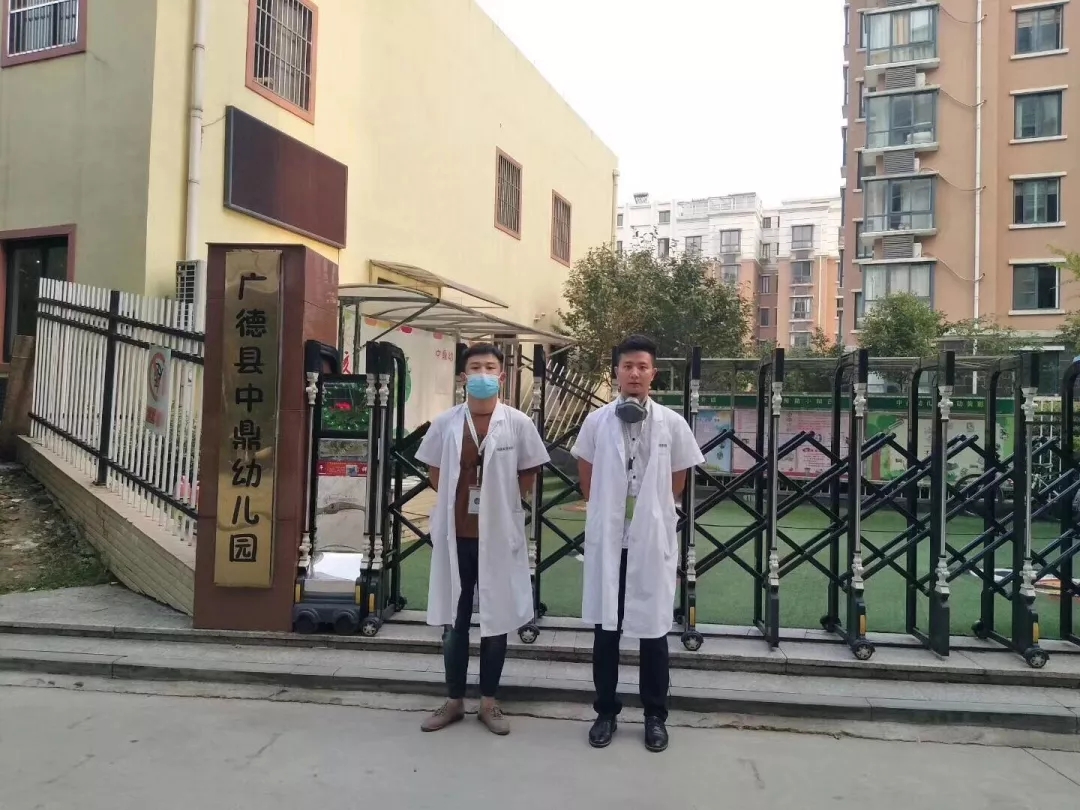 開學(xué)倒計(jì)時(shí)，學(xué)校除甲醛讓熊孩子們元?dú)鉂M滿迎接新學(xué)期！