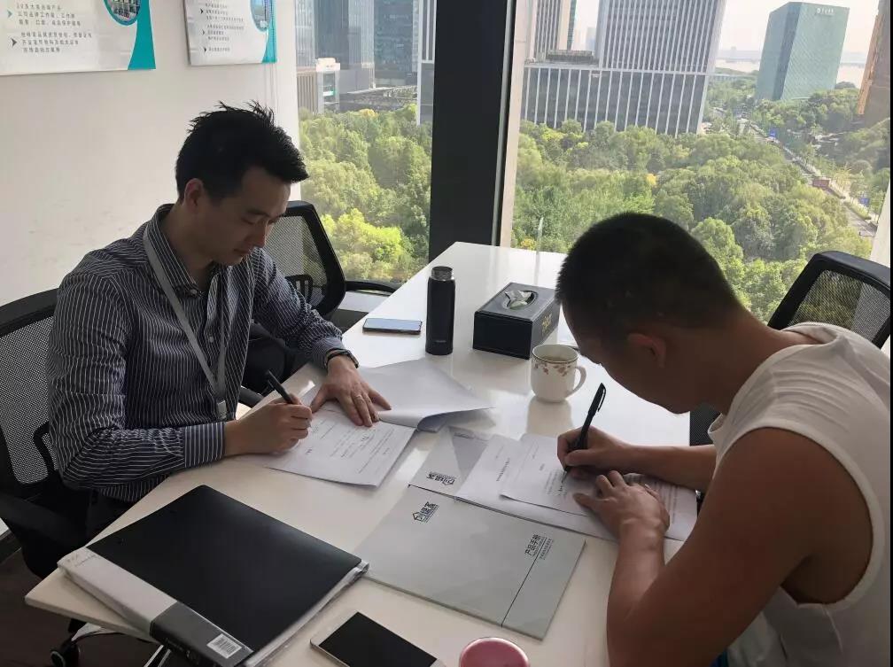 熱烈祝賀徐總簽約創(chuàng)綠家浙江省衢州市縣級(jí)代理！