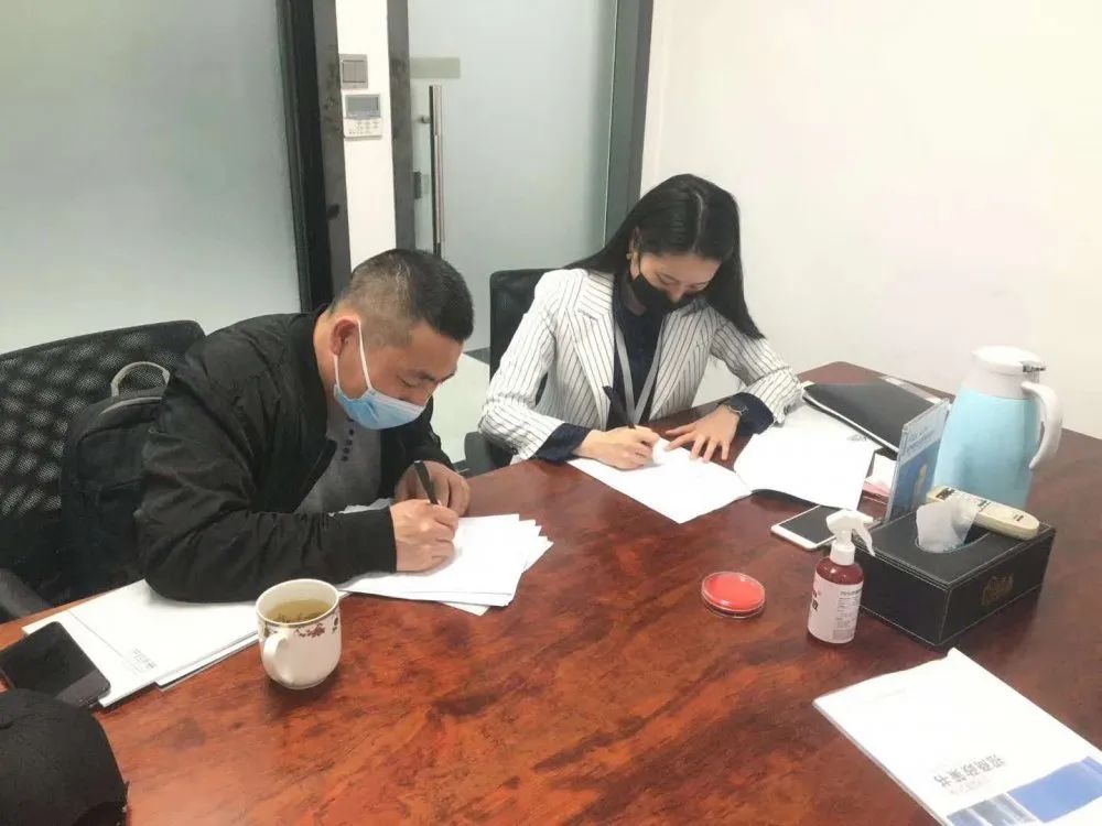 熱烈祝賀周總簽約創(chuàng)綠家江蘇省無錫市區(qū)級代理！