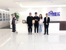 熱烈祝賀李總、王總簽約創(chuàng)綠家鞍山市區(qū)級代理！