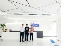 熱烈祝賀胡總、王總團隊簽約創(chuàng)綠家上饒市縣級代理！