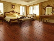 板材中的甲醛含量如何看，教你選一款健康環(huán)保又適合的地板！