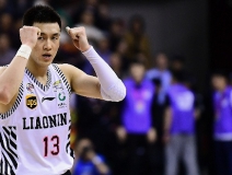 CBA第一得分手發(fā)高燒吸氧0得分 教練：賓館房間新裝修，甲醛中毒導(dǎo)致的！