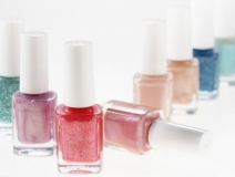 女性愛美要當(dāng)心！甲醛指甲油危害大