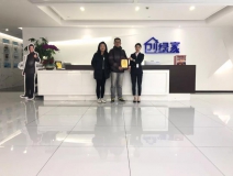 熱烈祝賀斯總夫婦簽約創(chuàng)綠家上海市區(qū)級代理！