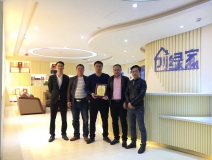 熱烈祝賀周總簽約創(chuàng)綠家鷹潭市區(qū)級(jí)代理！