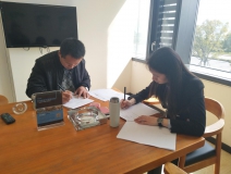 熱烈祝賀張總簽約創(chuàng)綠家江西省市級(jí)代理！