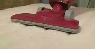 南京美女睡了10年的床墊，掀開后把全家人都嚇傻了……