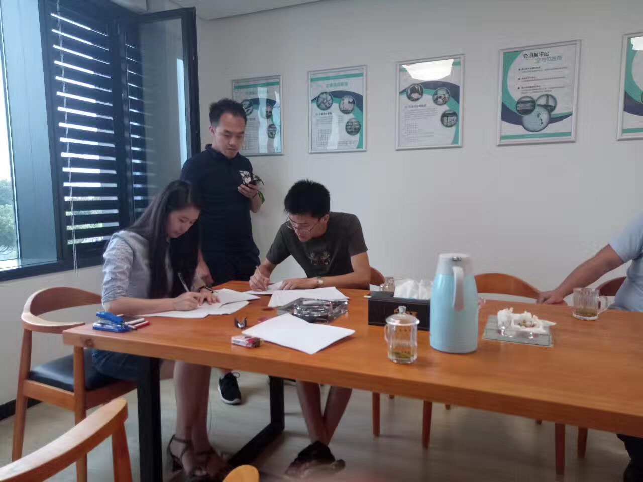 熱烈祝賀泰州王總簽約創(chuàng)綠家！